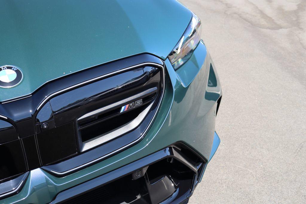2027 BMW M5 BASE — миниатюра 17