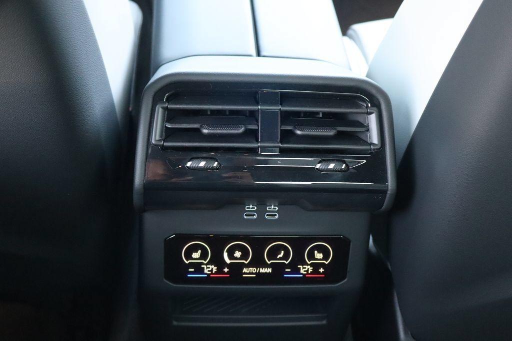 2027 BMW M5 BASE — миниатюра 26