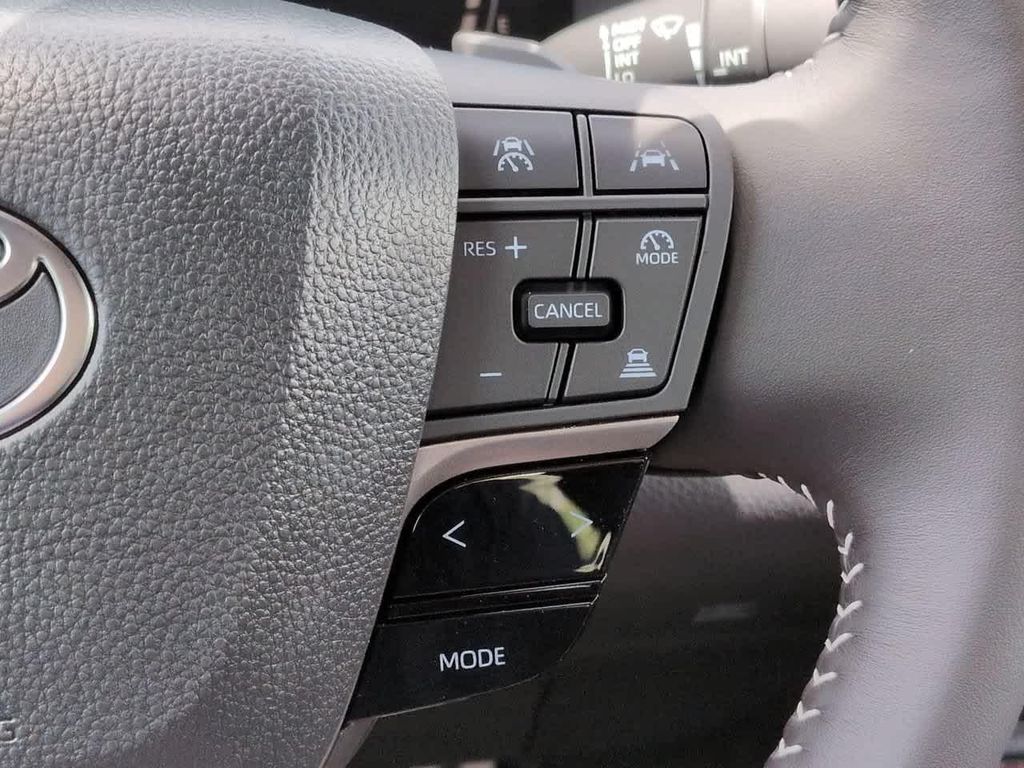 صورة مصغرة 23 لـ 2026 Toyota CAMRY SE