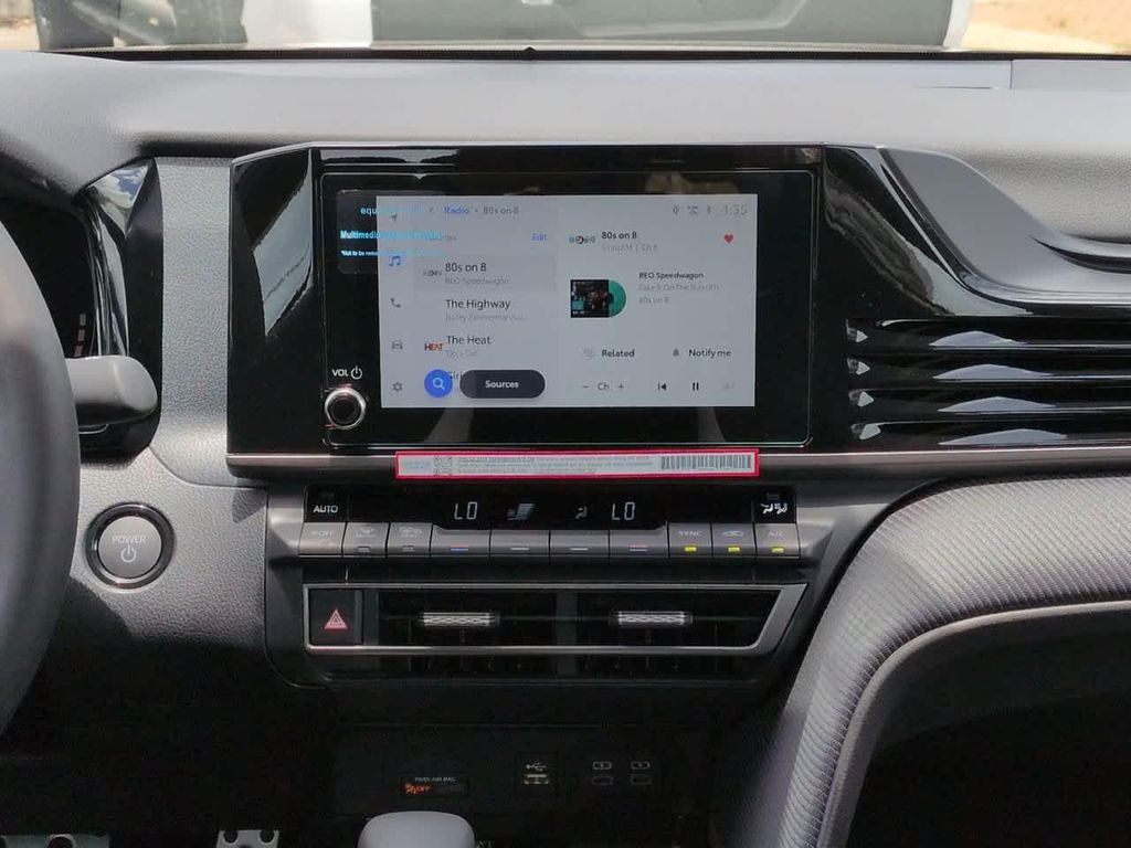صورة مصغرة 17 لـ 2026 Toyota CAMRY SE