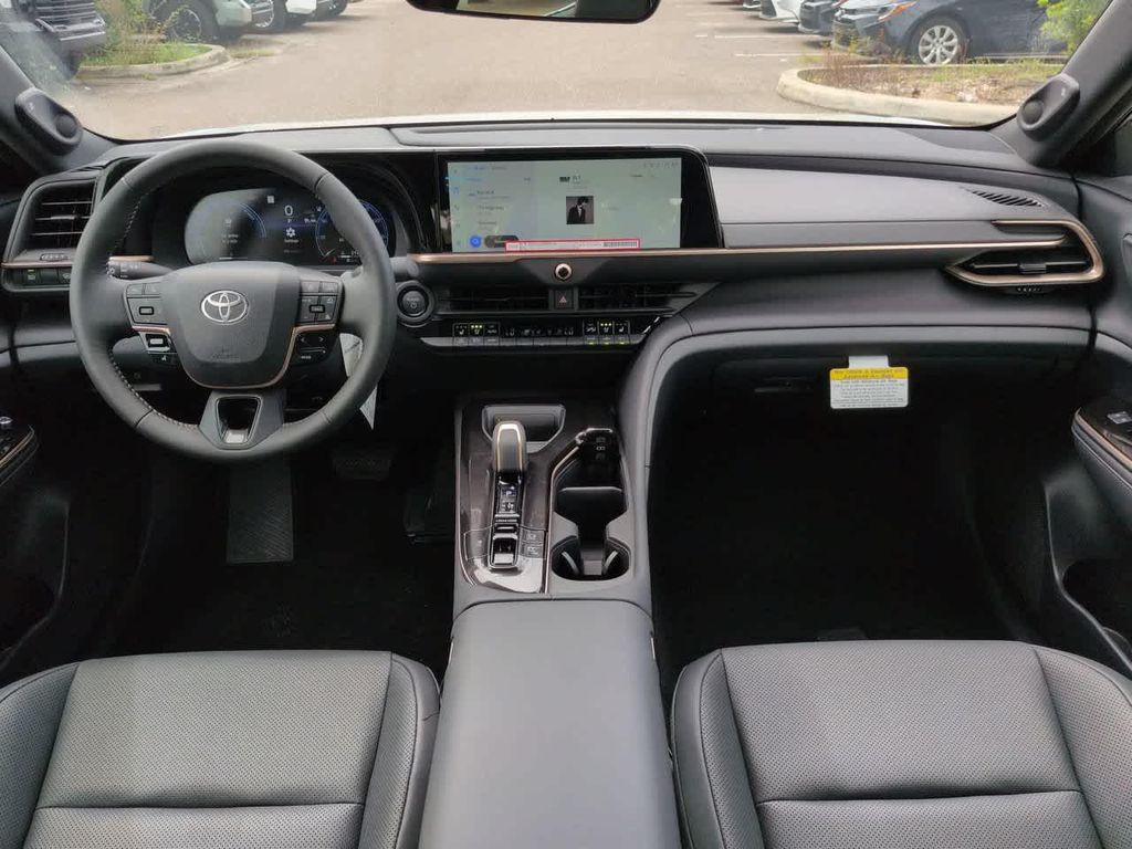 صورة مصغرة 14 لـ 2026 Toyota CROWN LIMITED