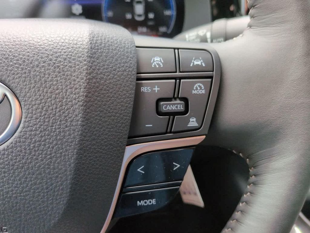 صورة مصغرة 25 لـ 2026 Toyota CROWN LIMITED