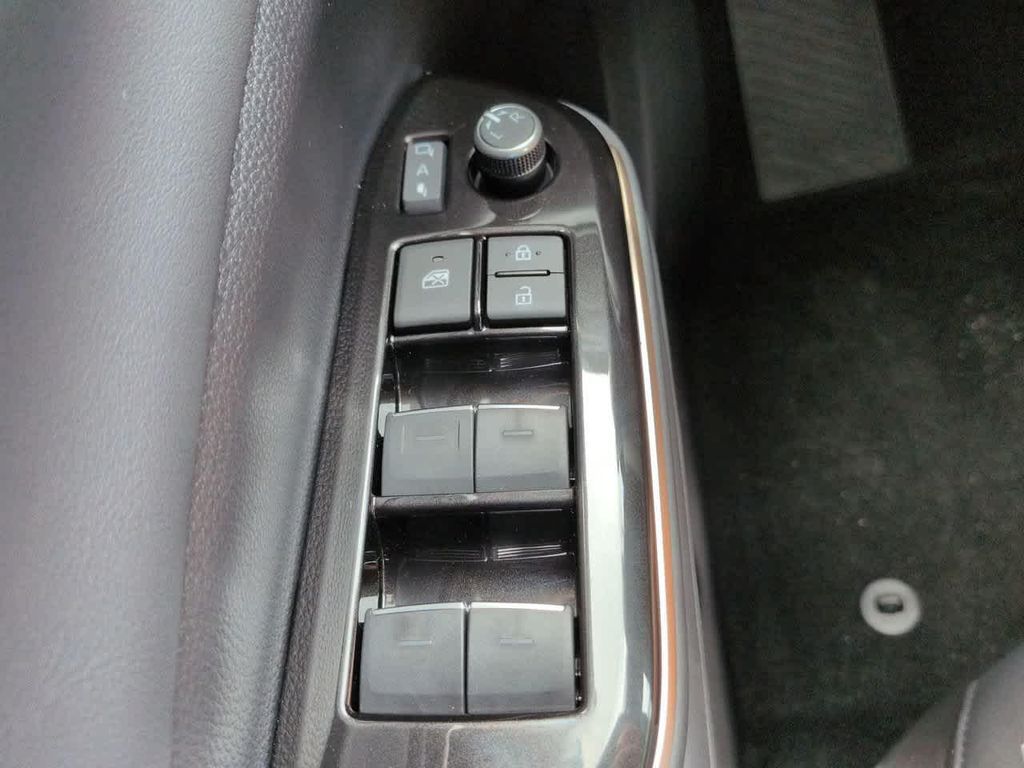 صورة مصغرة 23 لـ 2026 Toyota CROWN LIMITED