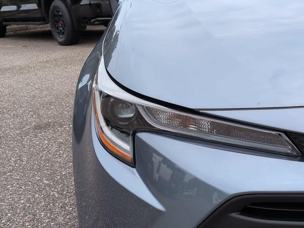 2027 Toyota COROLLA LE 照片 10