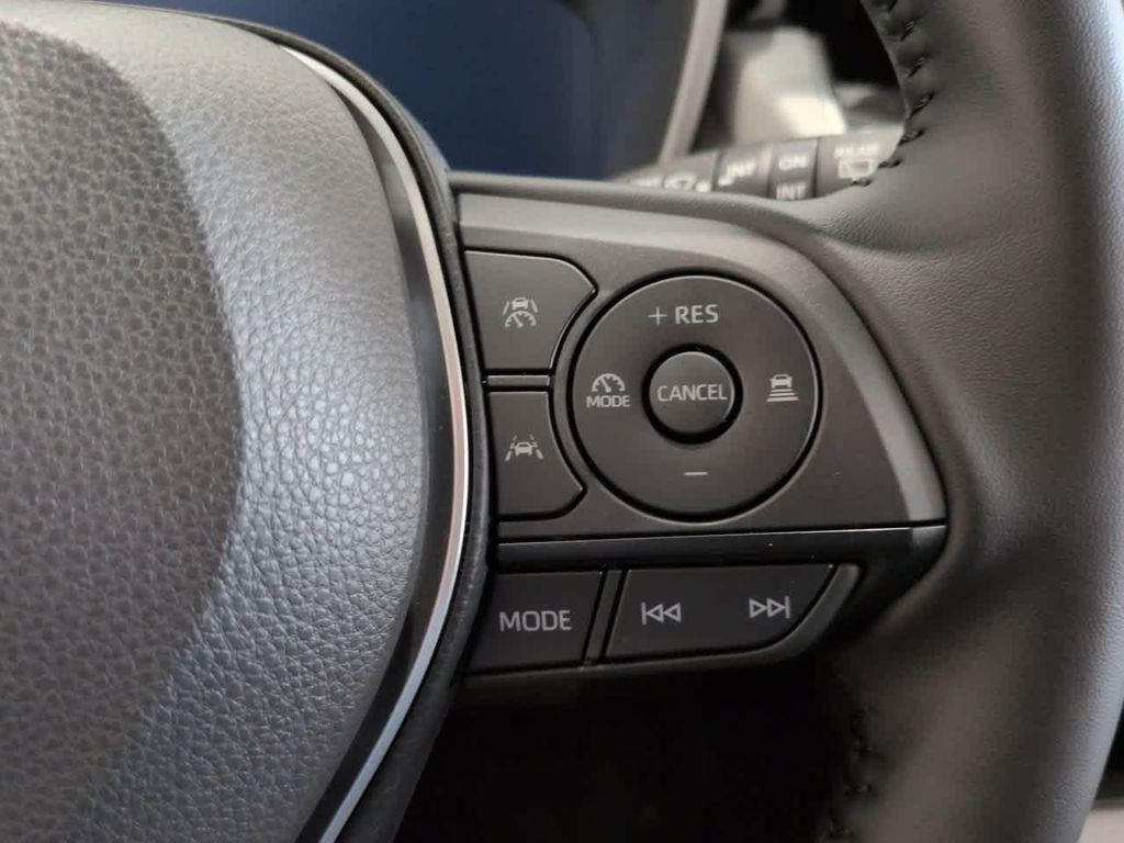2027 Toyota COROLLA SE 缩略图 21