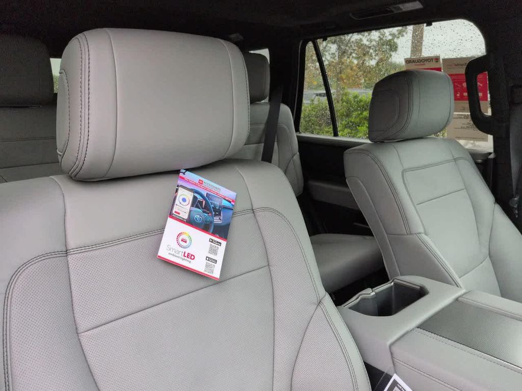 صورة 7 لـ 2026 Toyota SEQUOIA LIMITED