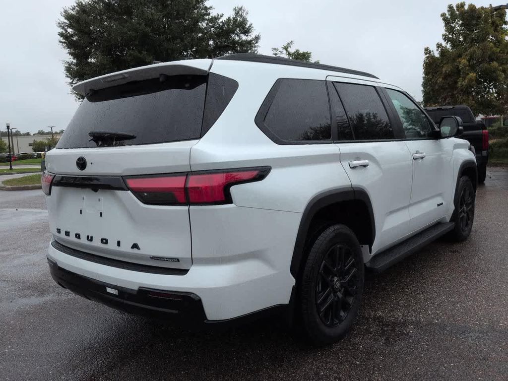 صورة 6 لـ 2026 Toyota SEQUOIA LIMITED
