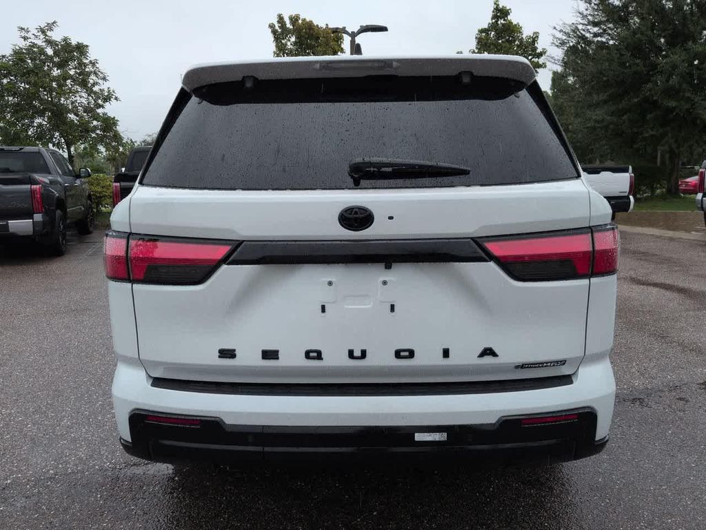 صورة 5 لـ 2026 Toyota SEQUOIA LIMITED