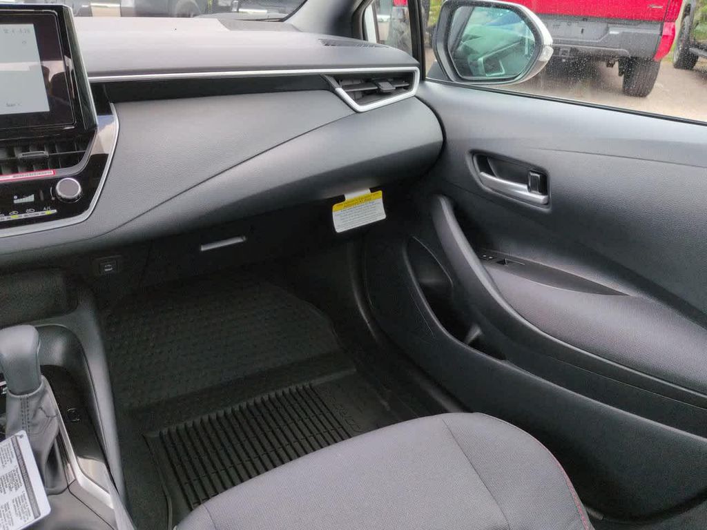 2027 Toyota COROLLA SE 缩略图 16