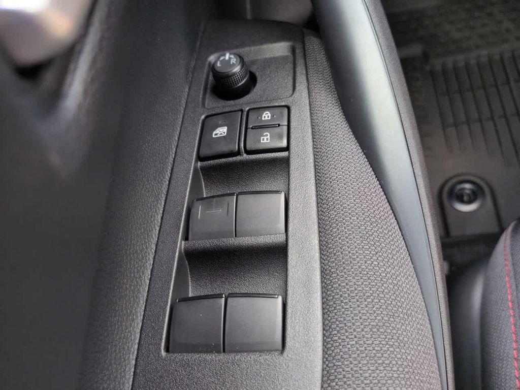 2027 Toyota COROLLA SE 缩略图 21