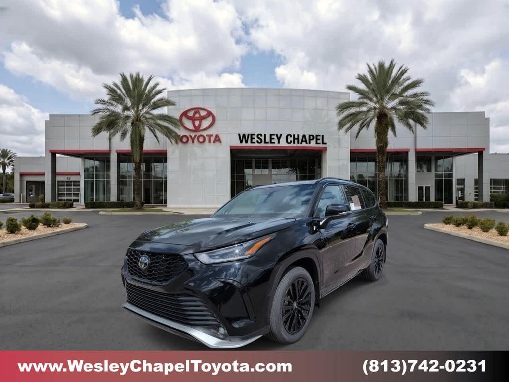New 2026 Toyota Highlander XSE