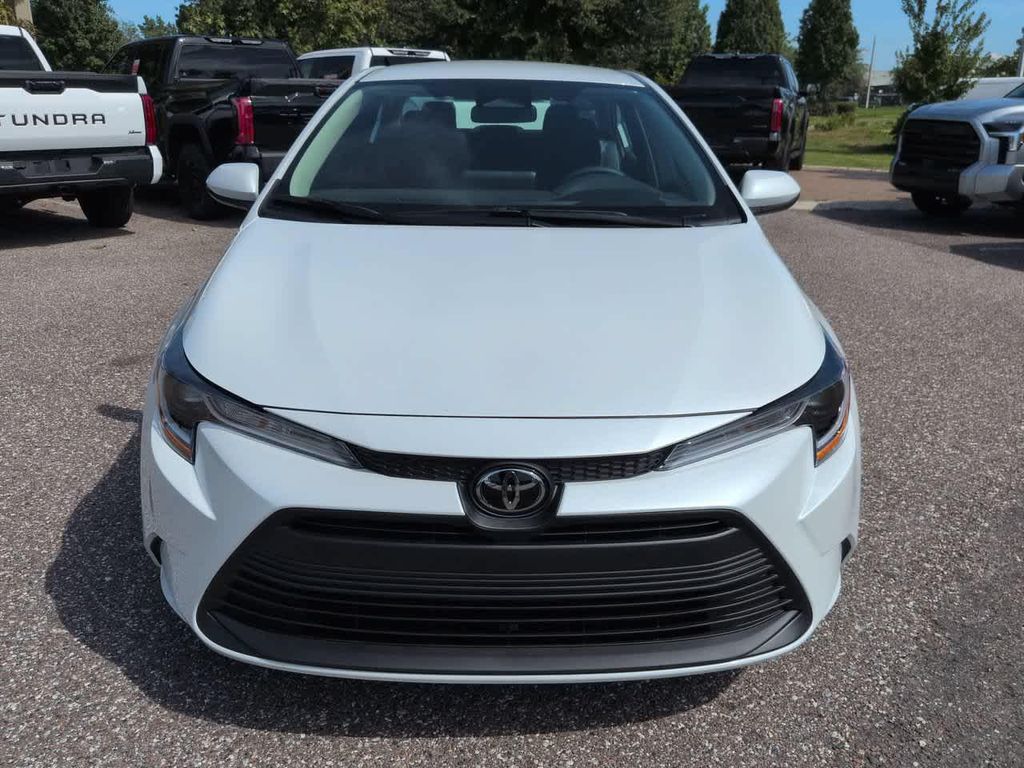 2027 Toyota COROLLA LE 照片 9