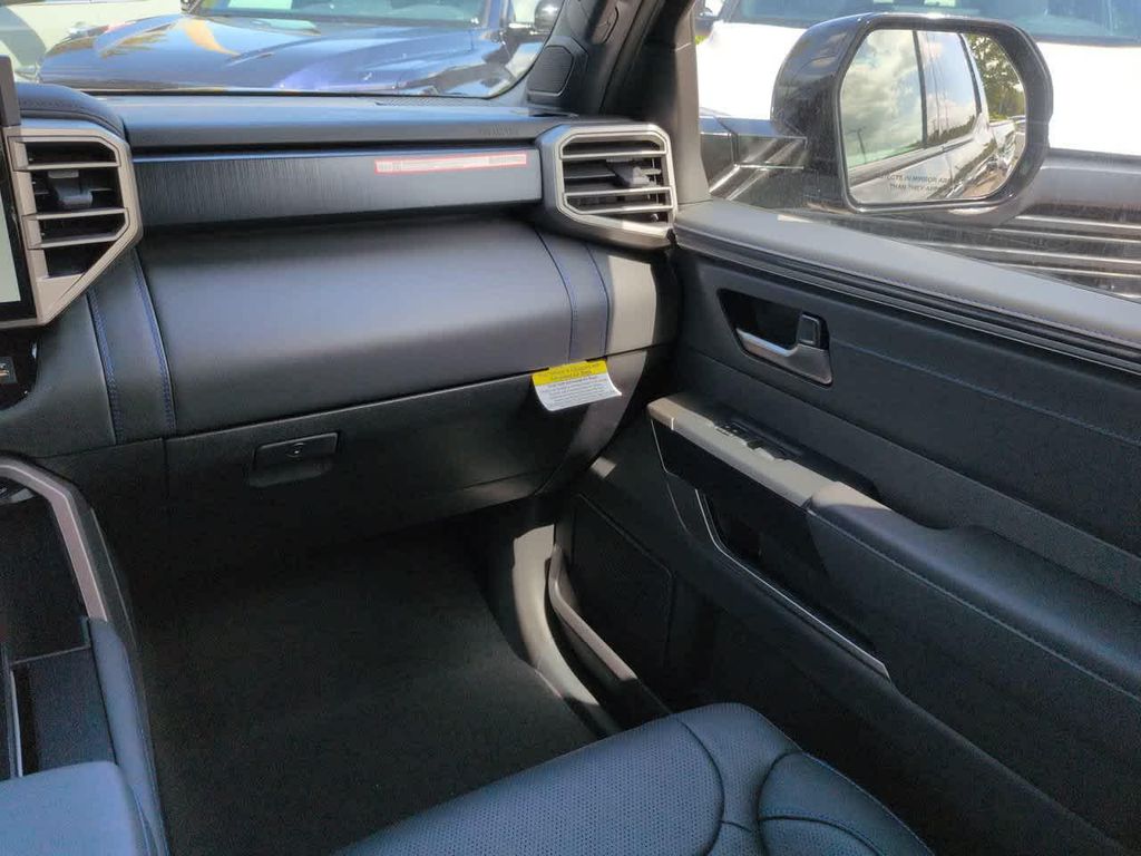 2026 Toyota TUNDRA PLATINUM 缩略图 16