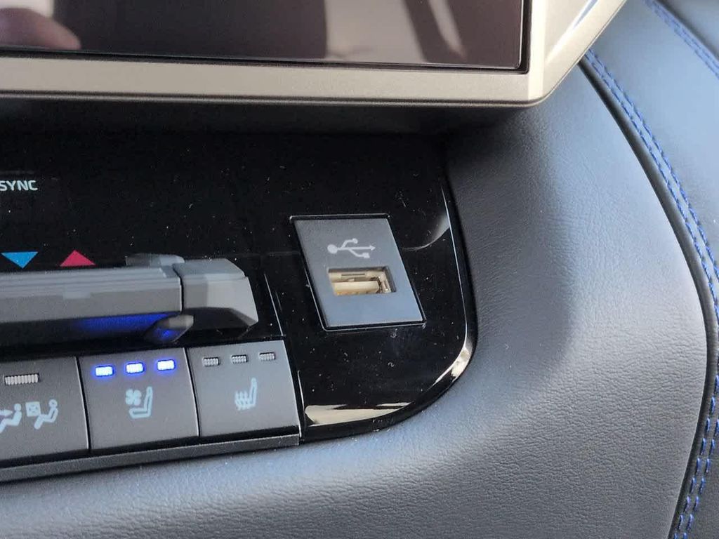 2026 Toyota TUNDRA PLATINUM 缩略图 21