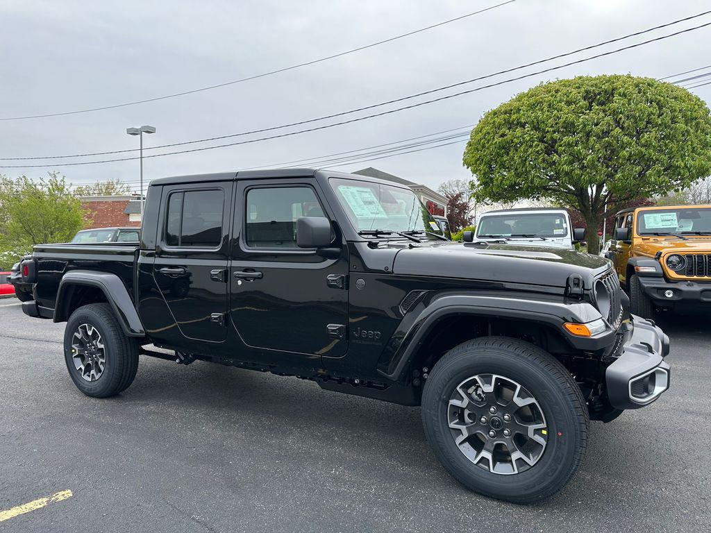 New 2026 Jeep Gladiator Sahara 4x4