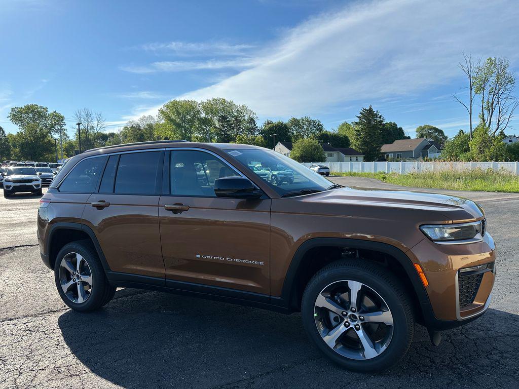 New 2026 Jeep Grand Cherokee Limited