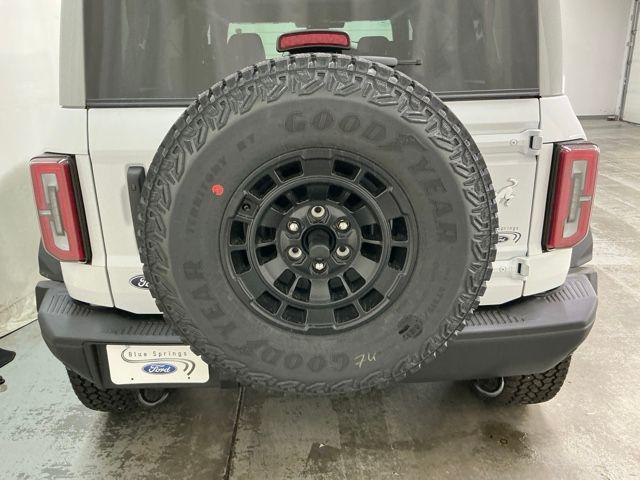 FORD BRONCO - 5