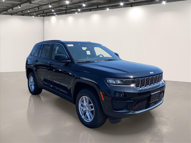 New 2026 Jeep Grand Cherokee Laredo