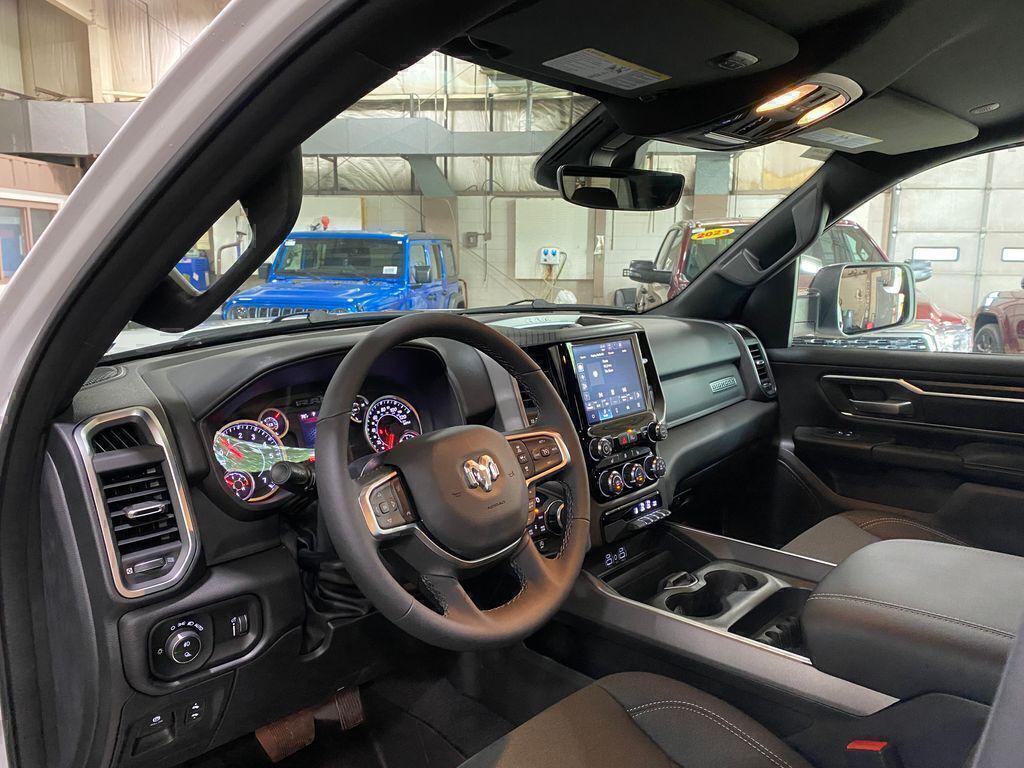 2026 RAM 1500 BIG HORN/LONE STAR — миниатюра 32