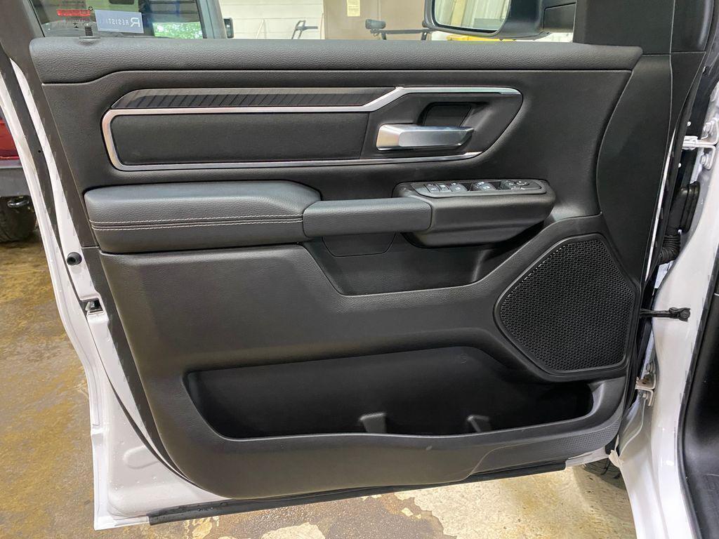 2026 RAM 1500 BIG HORN/LONE STAR — миниатюра 18