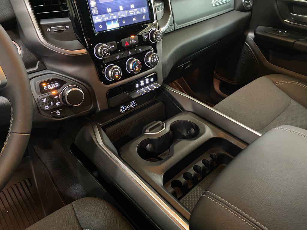 2026 RAM 1500 BIG HORN/LONE STAR — миниатюра 27
