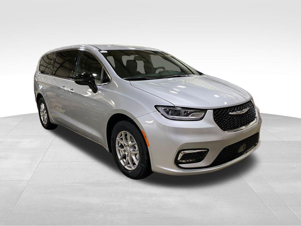 New 2026 Chrysler Pacifica L