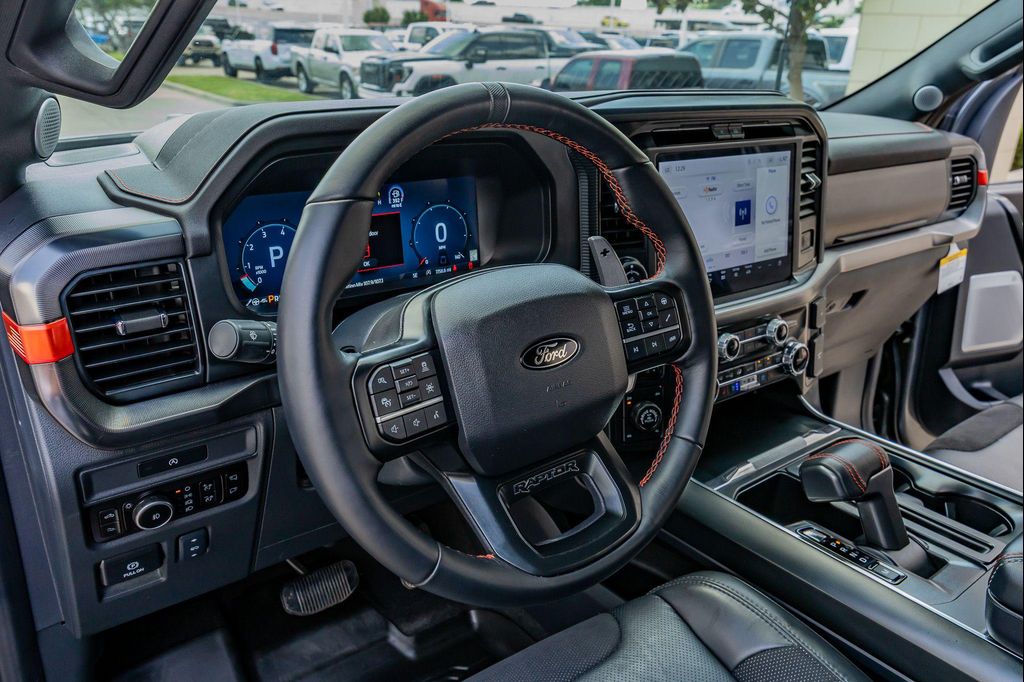 صورة مصغرة 17 لـ 2025 FORD F-150 RAPTOR