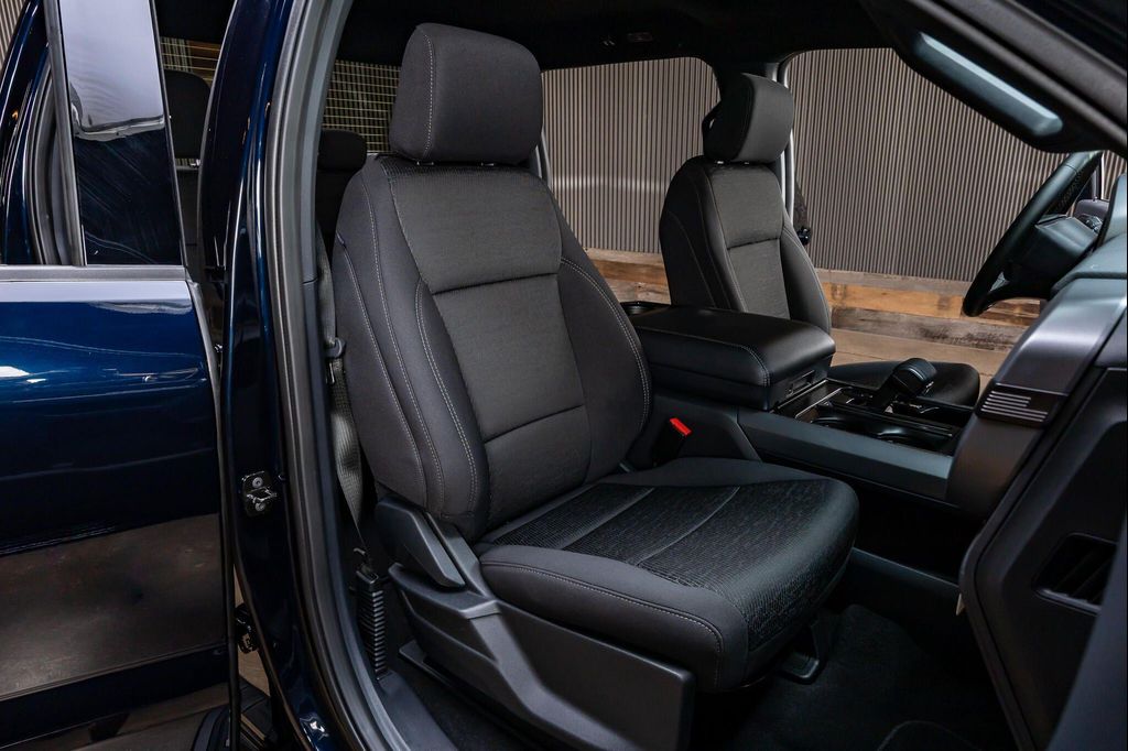 صورة مصغرة 30 لـ 2026 FORD F-150 XLT