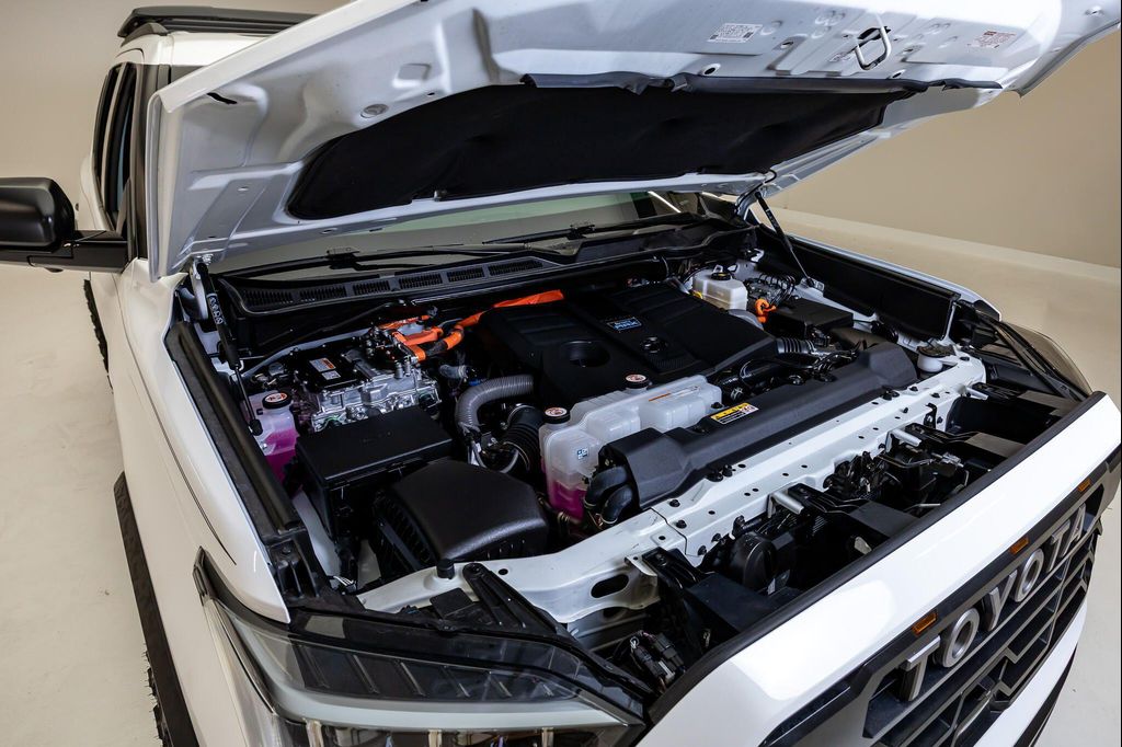 صورة مصغرة 43 لـ 2026 Toyota SEQUOIA TRD PRO