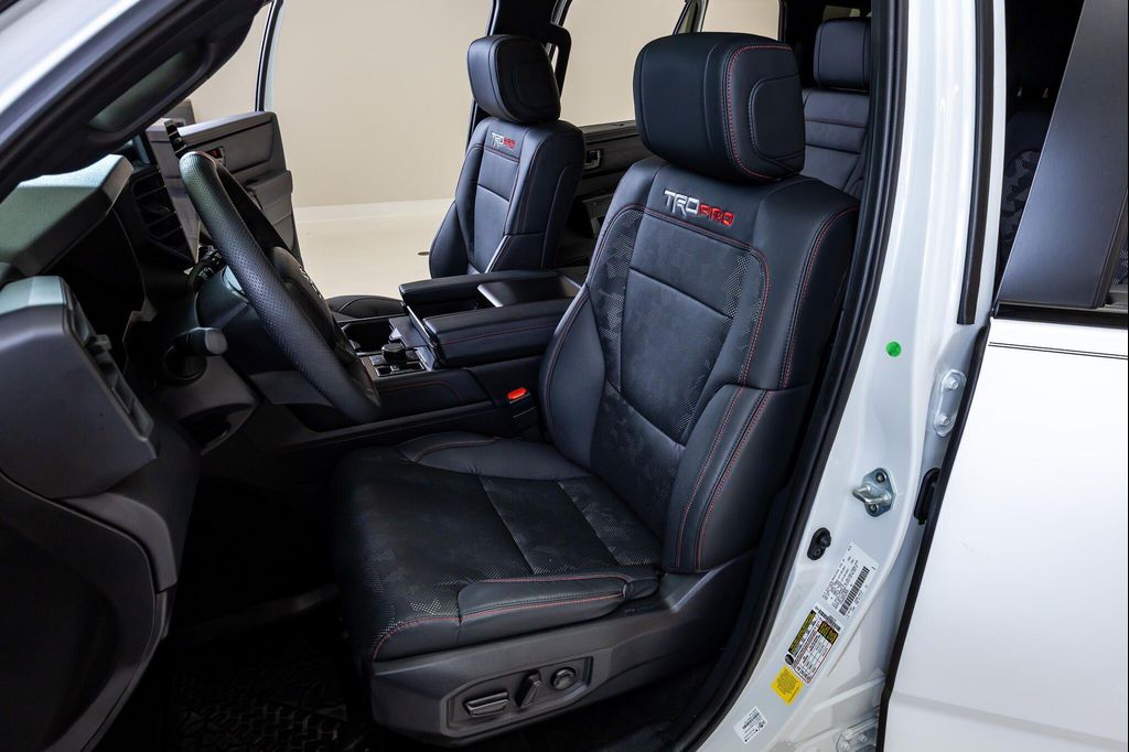 صورة مصغرة 31 لـ 2026 Toyota SEQUOIA TRD PRO
