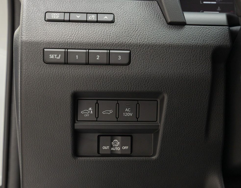 2026 Lexus GX 550 LUXURY+ — миниатюра 23