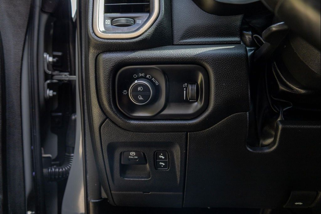 2023 RAM 1500 REBEL 缩略图 15