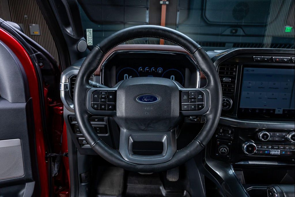 2023 FORD F-150 LARIAT — фото 9