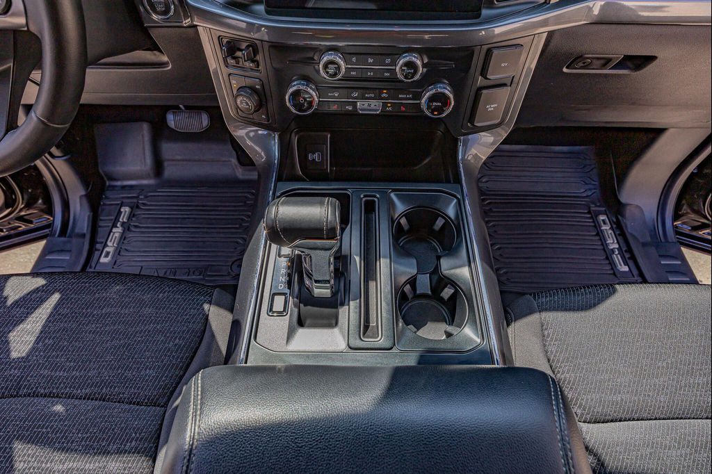 2023 FORD F-150 XLT — миниатюра 22