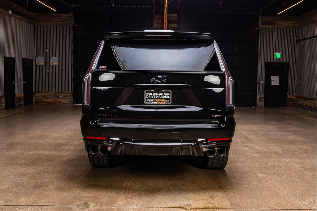 2026 Cadillac ESCALADE ESV V-SERIES photo 8