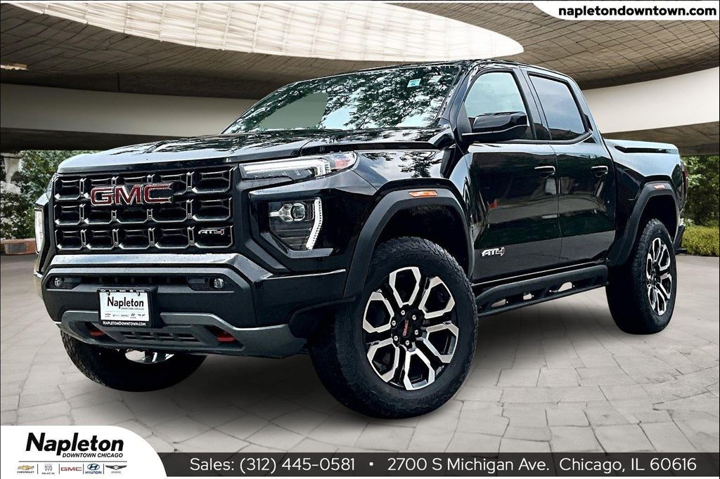 New 2025 GMC Canyon AT4