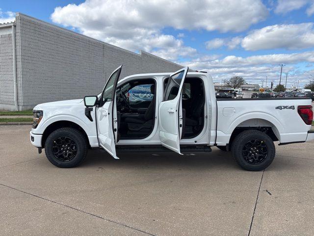 صورة مصغرة 11 لـ 2026 FORD F-150 XLT
