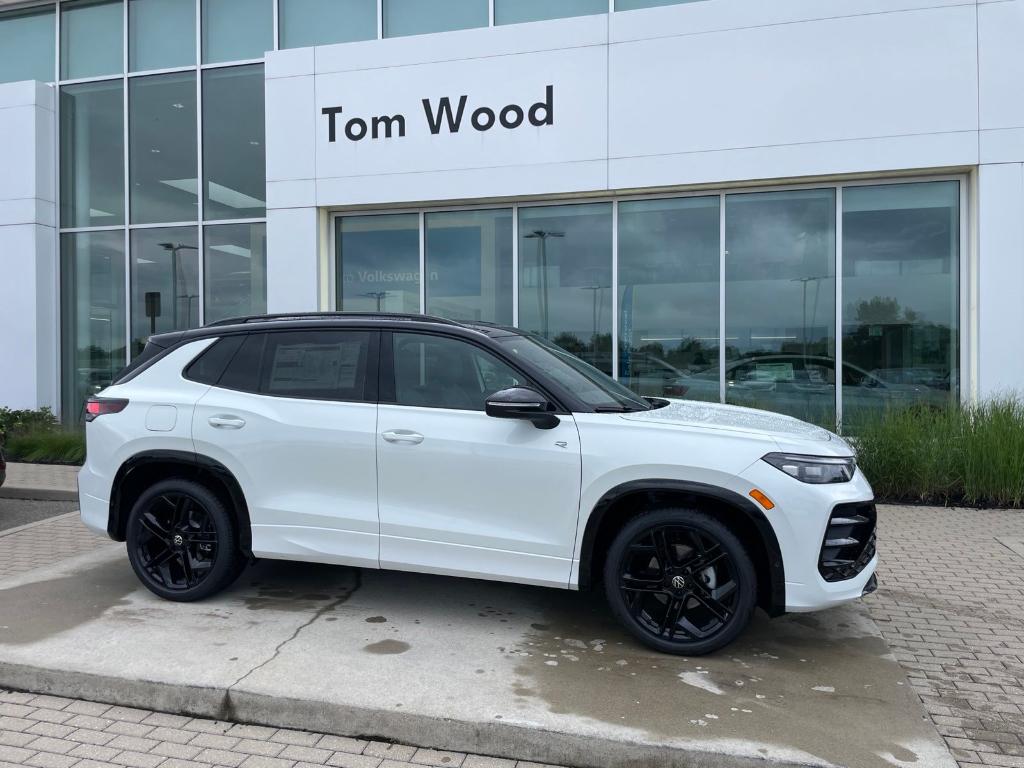 New 2026 Volkswagen Tiguan 2.0T SE R-Line Black