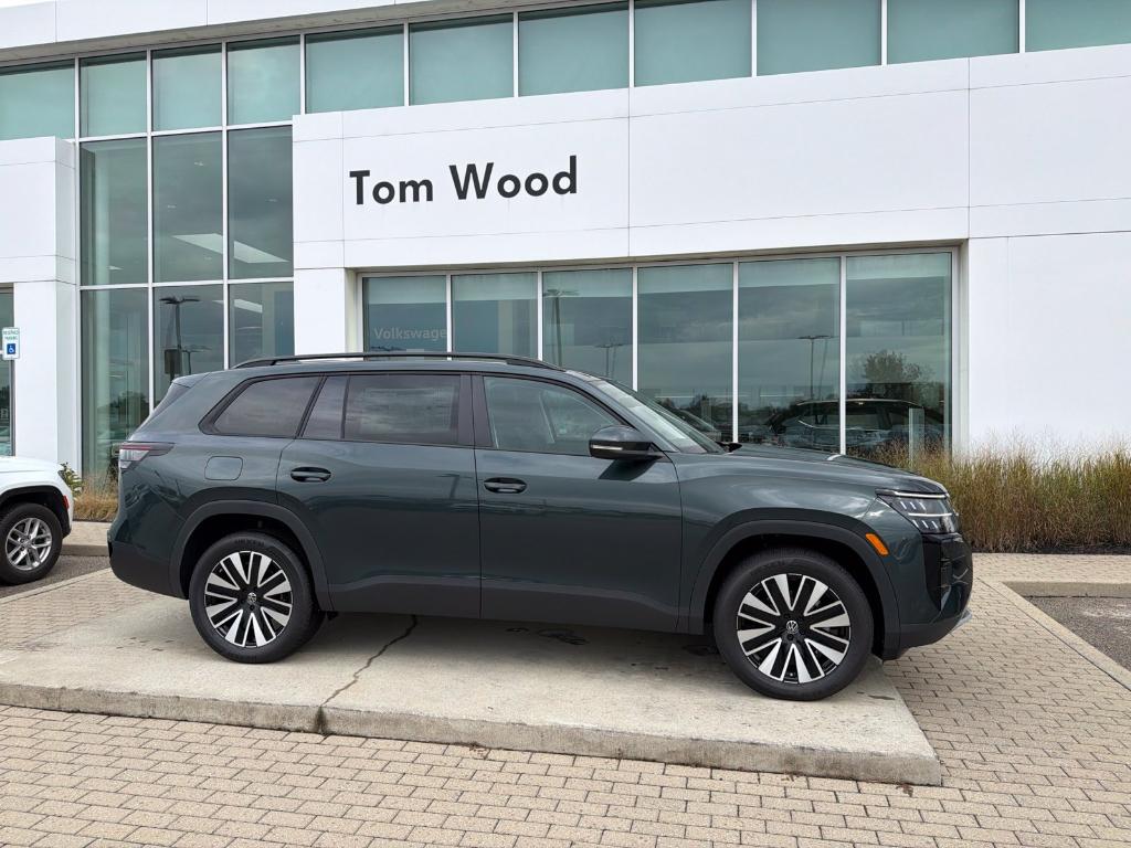 New 2027 Volkswagen Atlas 2.0T SE w/Technology