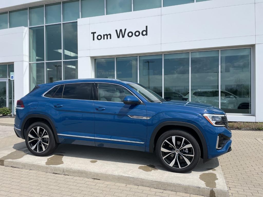 New 2026 Volkswagen Atlas Cross Sport 2.0T SEL Premium R-Line