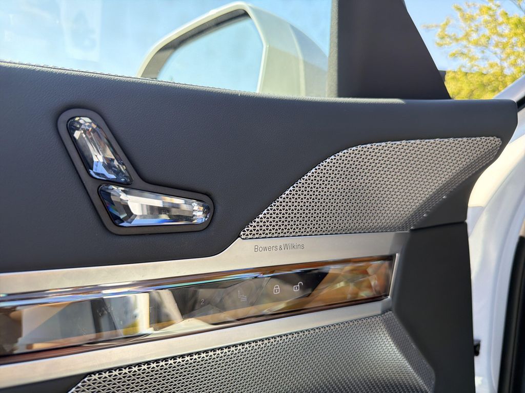 صورة مصغرة 26 لـ 2023 BMW 760 I XDRIVE