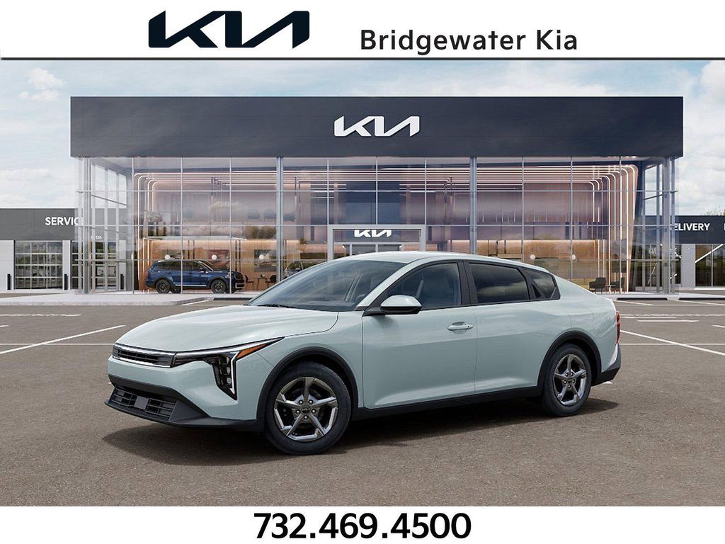 New 2026 Kia K4 LXS