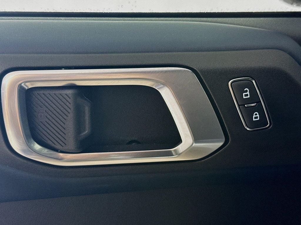 2022 FORD BRONCO OUTER BANKS 缩略图 18