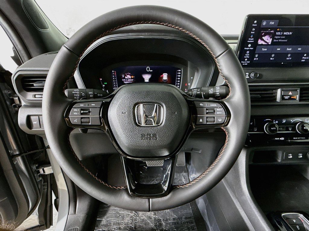 صورة 9 لـ 2026 Honda PILOT SPORT