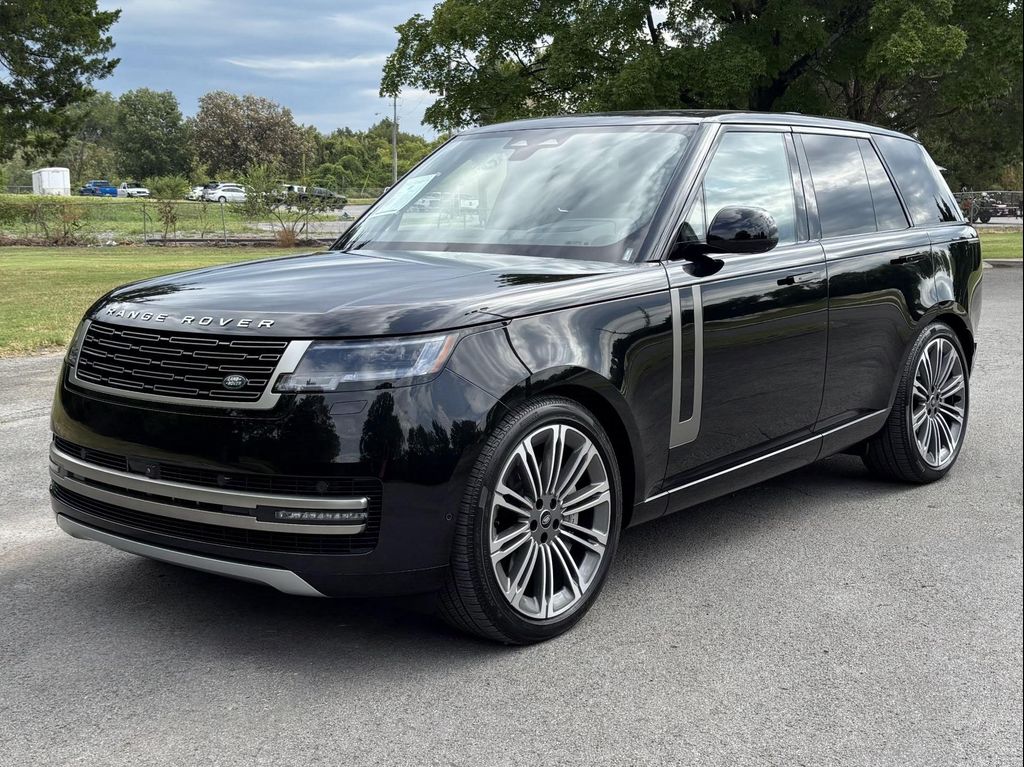 2025 LAND Rover RANGE ROVER P530 SE photo 2
