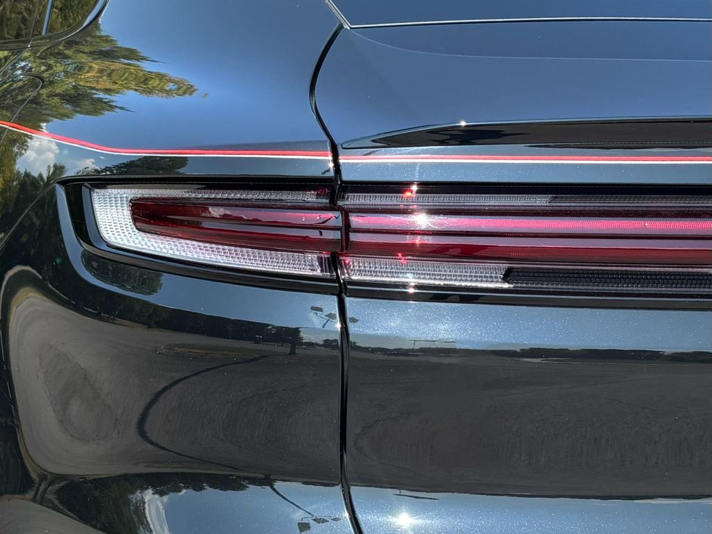 2025 Porsche CAYENNE CAYENNE S E-HYBRID 缩略图 64
