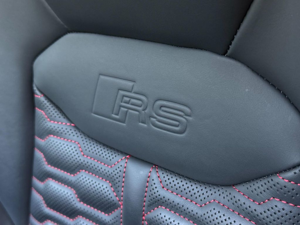 2023 AUDI RS Q8 4.0T 缩略图 15