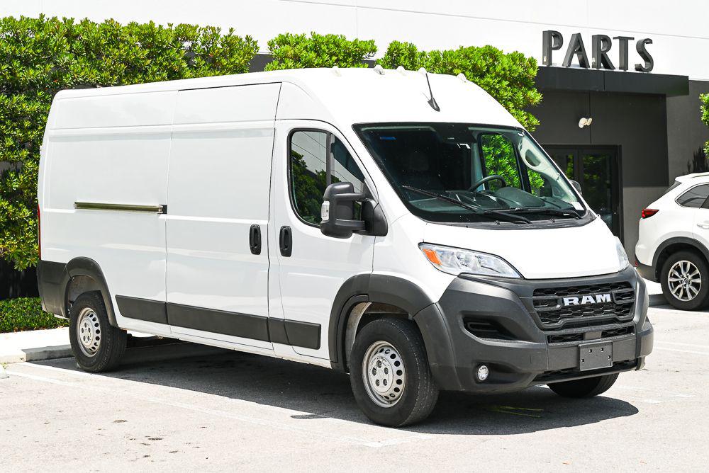 صورة 3 لـ 2025 RAM PROMASTER 2500 TRADESMAN