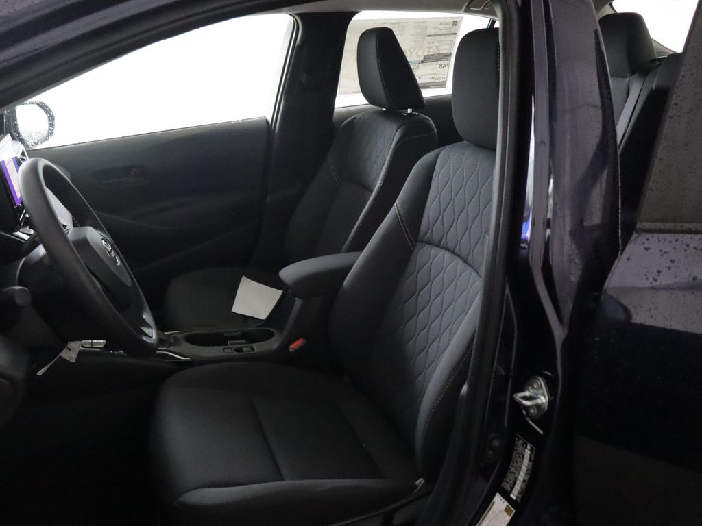 صورة 7 لـ 2026 Toyota COROLLA HYBRID LE