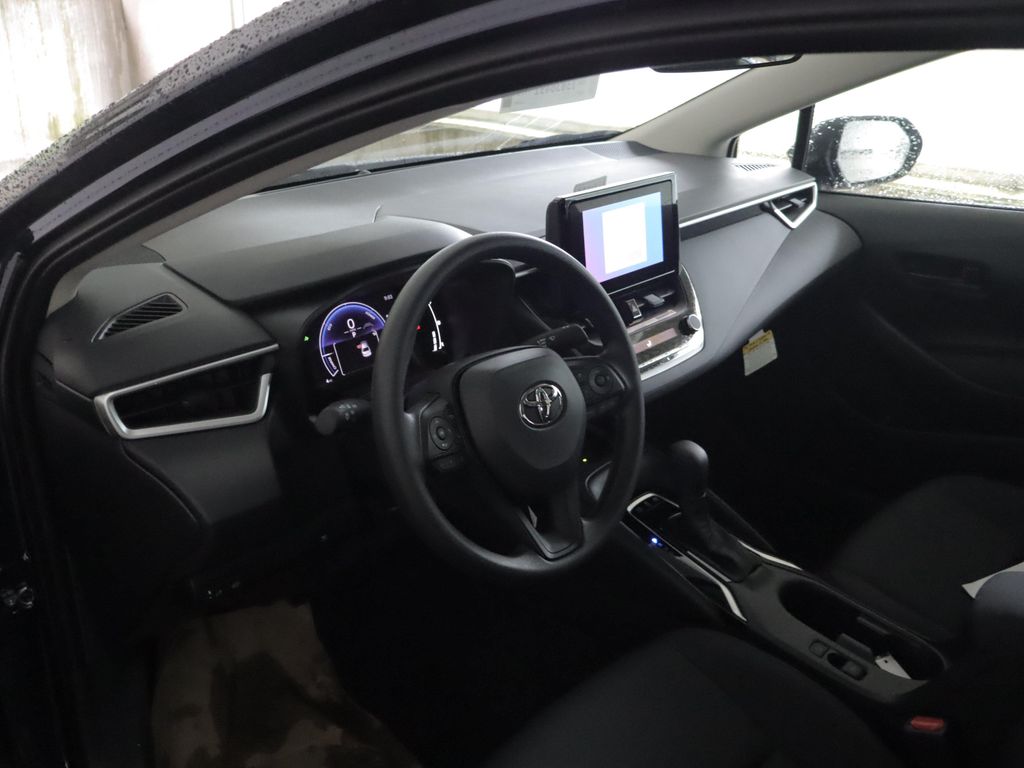 صورة 9 لـ 2026 Toyota COROLLA HYBRID LE